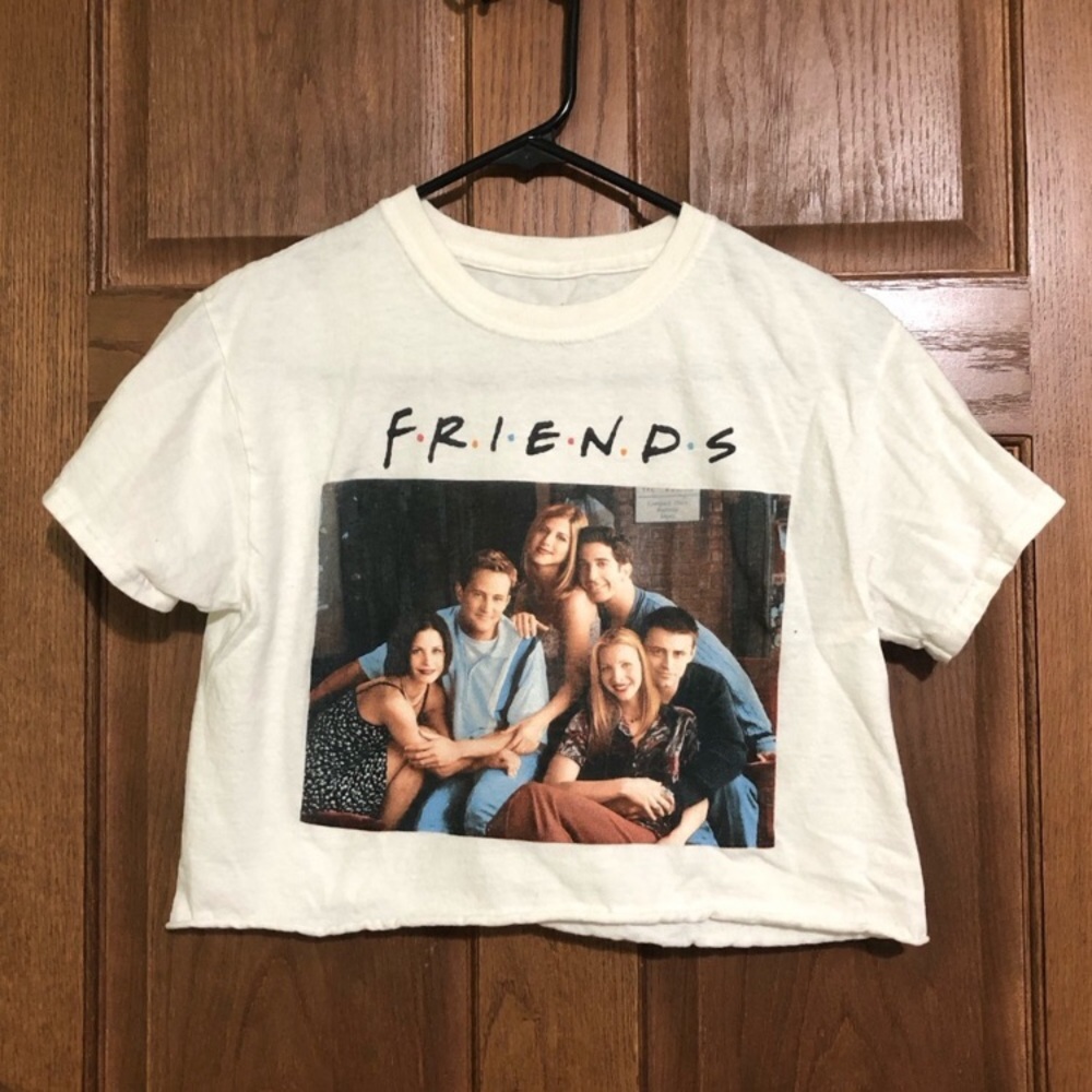 FRIENDS graphic cropped crewneck t-shirt